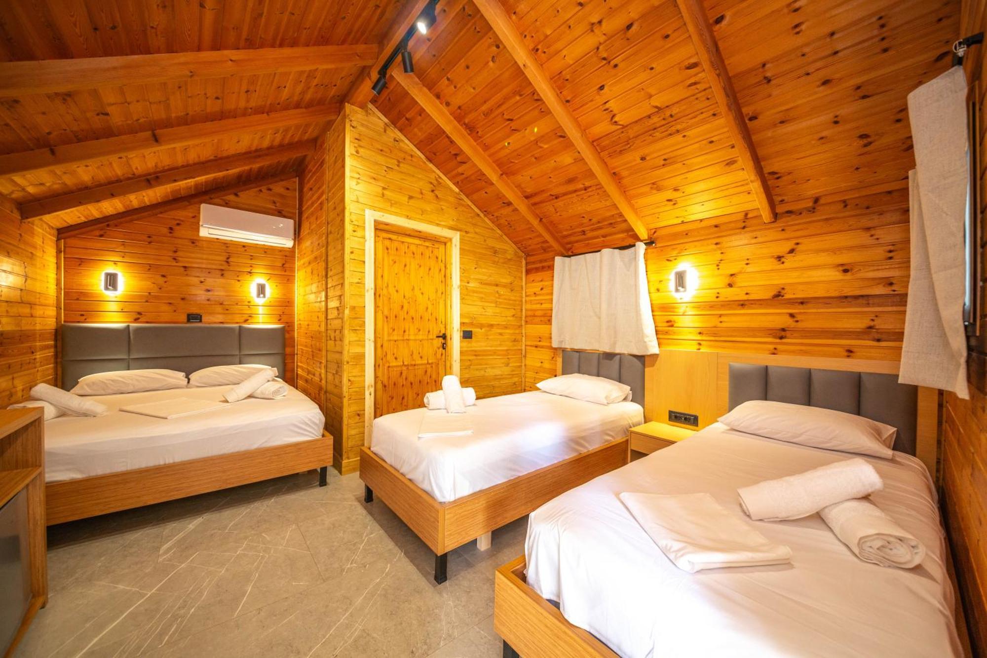 Lodges Shen Nikolla Dhermi Exterior photo
