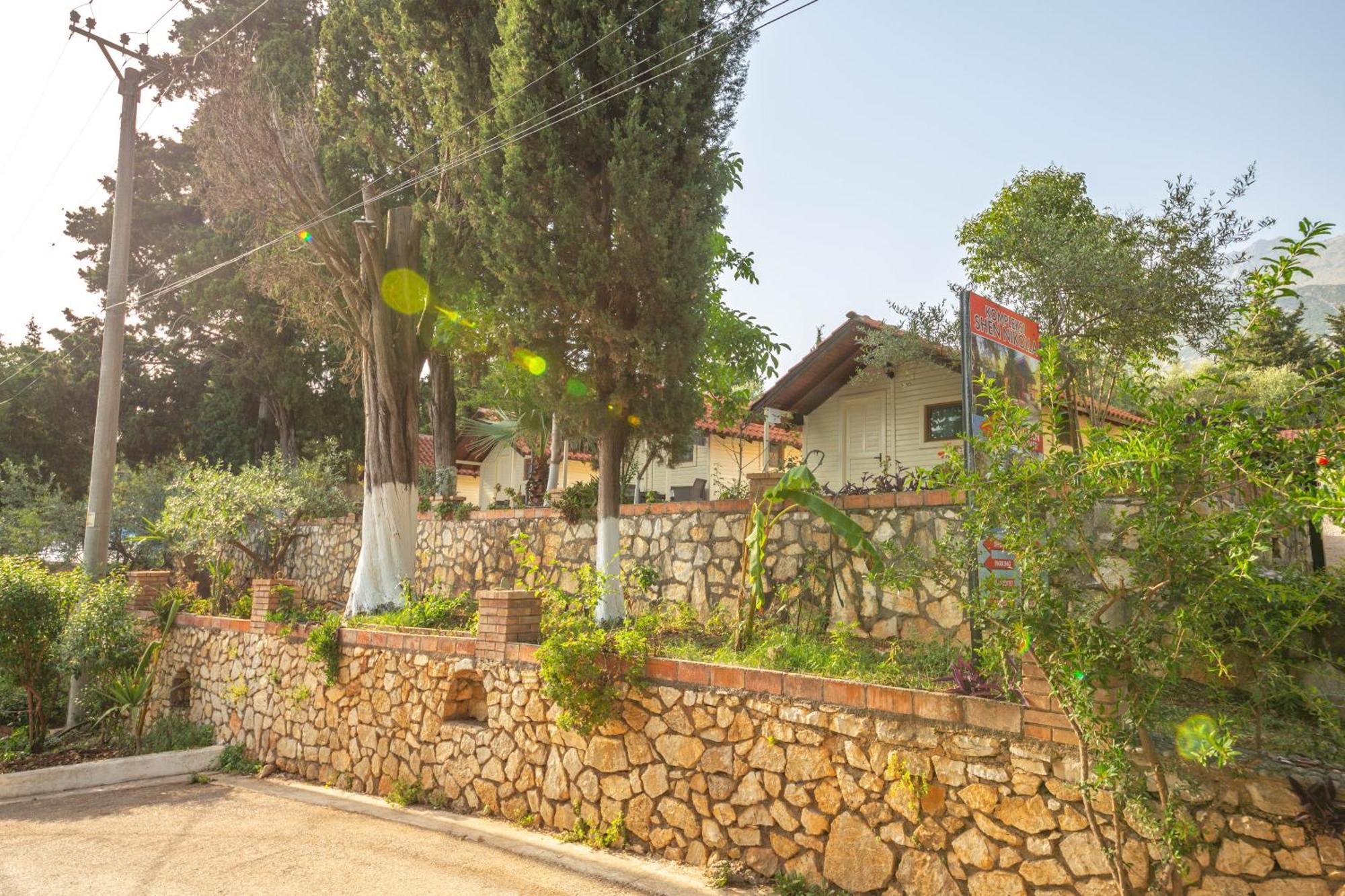 Lodges Shen Nikolla Dhermi Exterior photo