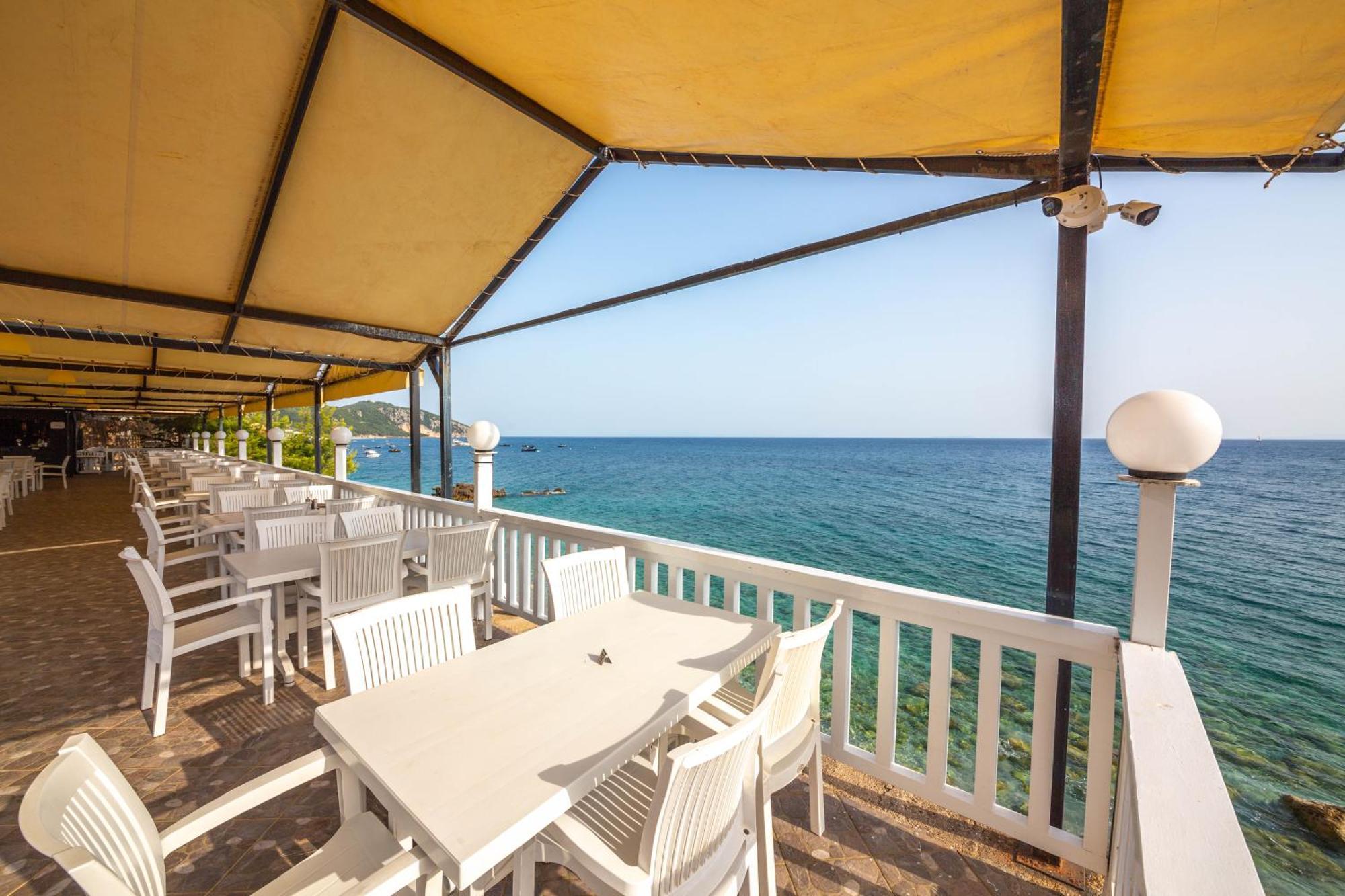 Lodges Shen Nikolla Dhermi Exterior photo